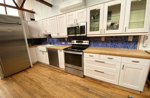 Ocean Bay Park House | Newly Renovated Luxury Beach House Ocean Bay Park