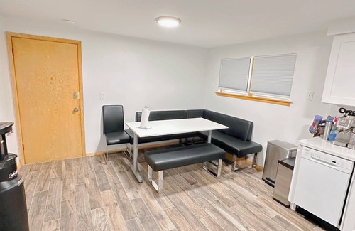 O'Hare Apartment | Newly renovated luxurious apartment unit with beautiful art, decor and life