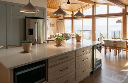 Markerville Cabin | Newly Renovated Luxury Lake Front Cottage with Private Dock
