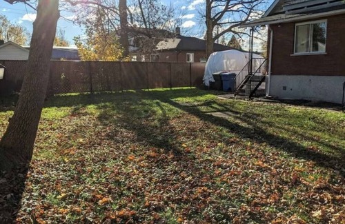 Longueuil House | Newly Renovated Room in Shared House Near Downtown Montreal and Metro Station!