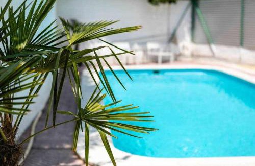 Sant Narcis House | Newly renovated room w Pool & BikeParking
