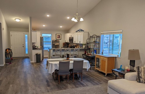 Watertown House | Newly Renovated & Spacious 3 BR House