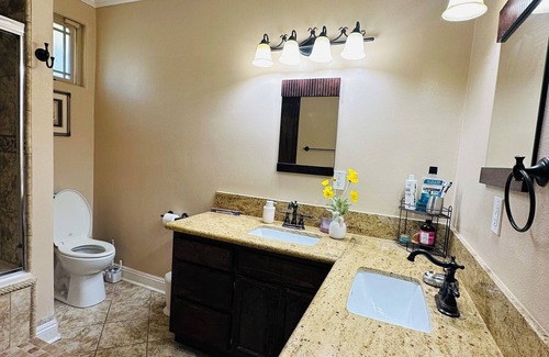 Park Mesa Heights Apartment | Newly Renovated Studio Unit for Mid-Term Rental in the Heart of Los Angeles
