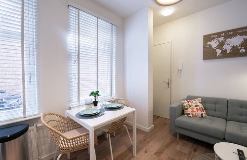 Scheveningen Apartment | Newly renovated studio near the beach