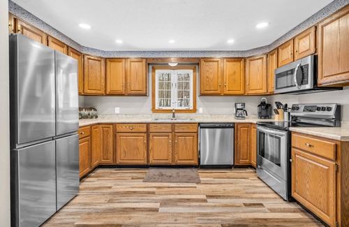 Hanover House | Newly Renovated | Sunday River | Hot Tub