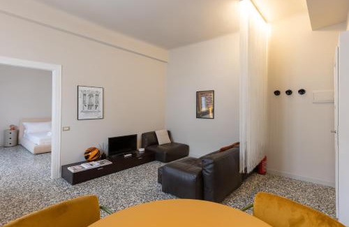 Porta Romana Apartment | Newly renovated two-room apartment