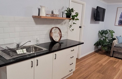 Forster Bed & Breakfast | Newly renovated unit, 5mins from beach, great for kids!