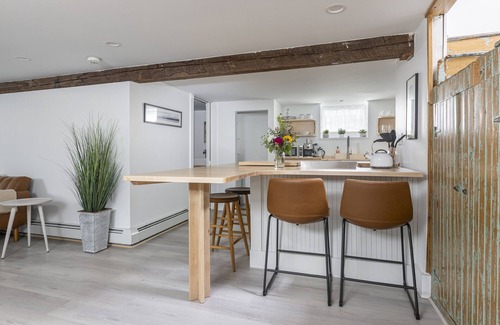 Willard Apartment | Newly Renovated Apartment in Willard Square Area of South Portland, Maine.