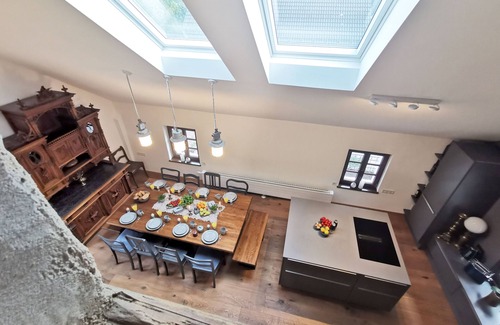 Lauenstein House | Newly renovated vacation home for 12 people