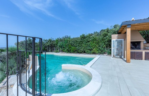 Chia Villa | Newly renovated Villa Libeccio with pool and breathtaking views