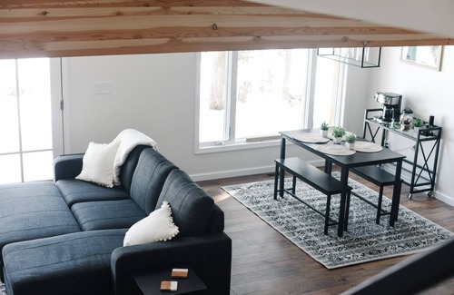 Drummond Cabin | Newly Renovated Waterfront Cabin