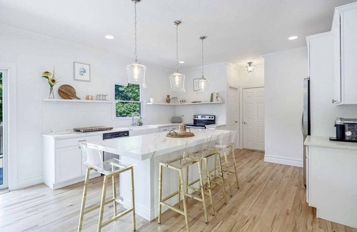 Westhampton House | Newly renovated Westhampton escape near beach
