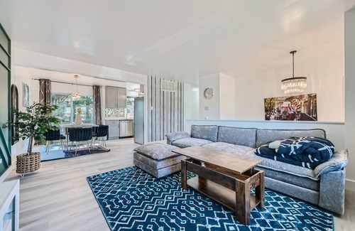 Eastport House | Newly Updated EV Charger Ready Peaceful Home in Annapolis