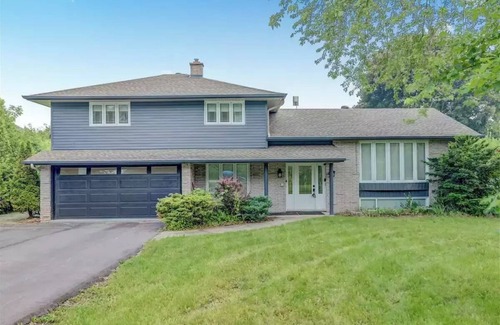 Kawartha Lakes Apartment | Newman Luxury Residencen