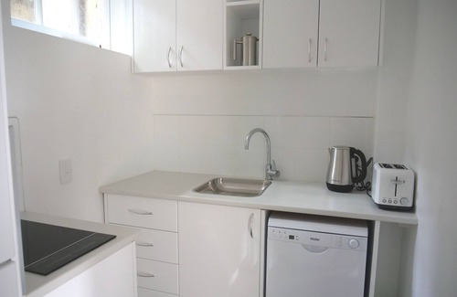 Epsom Apartment | Newmarket hideaway apartment