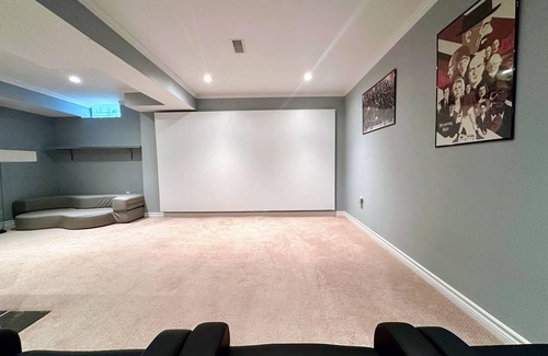 York Regional Municipality House | Newmarket Home Away from Home