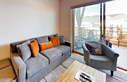 Kimball Junction Apartment | Newpark Terraces 24