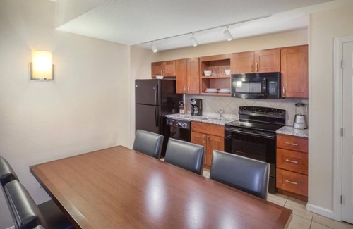 The Point Resort | Newport July 4th 2br Long-wharf Rental