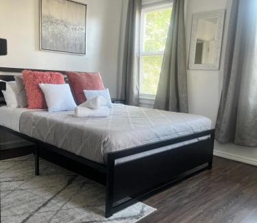 New Rochelle Apartment | NewRo Chic Retreat Near NYC