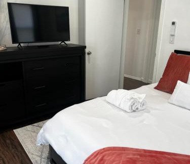 New Rochelle Apartment | NewRo Chic Retreat Near NYC