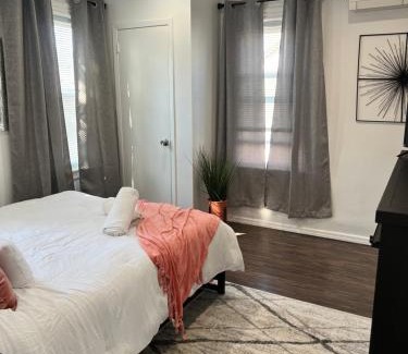 New Rochelle Apartment | NewRo Chic Retreat Near NYC
