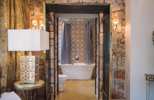 Newton by the Sea House | Newton Hall Courtyard Rooms
