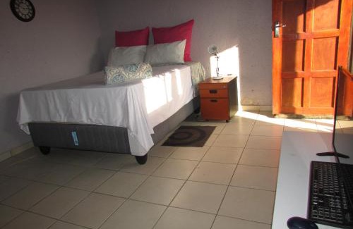 Pienaarsrivier Apartment | Next to Dinokeng in Hammanskraal Private property
