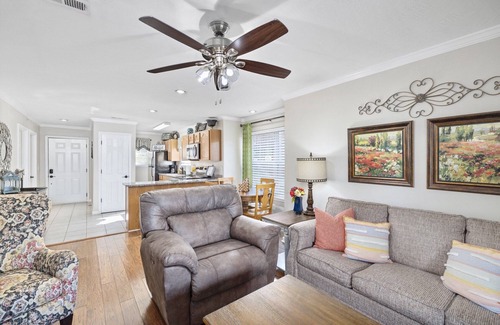 Indian Point Condo | Next to Silver Dollar City, King Master, 2BR 2BA, Full Size Kitchen, 20ft Patio