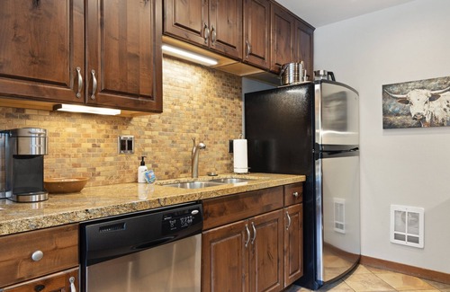 Teton Village Condo | Nez Perce C3 - Pool and Hot Tub Access!