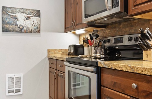 Teton Village Condo | Nez Perce C3 - Pool and Hot Tub Access!