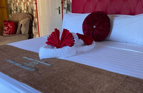 Maun Bed & Breakfast | Ngami Gates : Executive Room