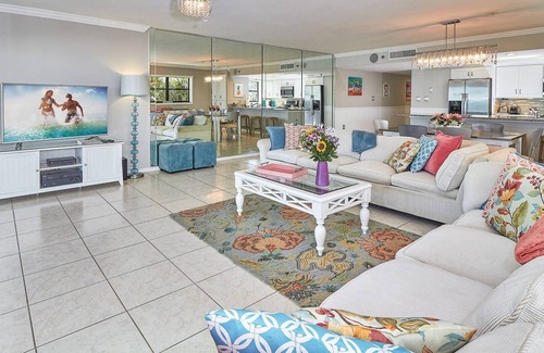 Indian Shores Condo | nGulf Front Paradise-Wraparound Balcony-Pool-Breathtaking View