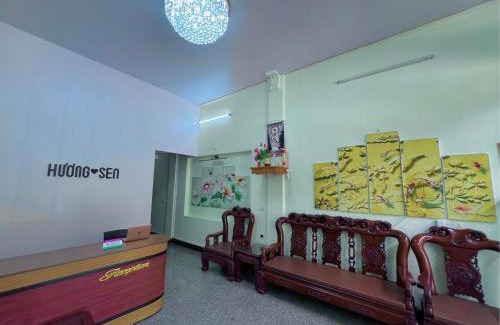 Mong Cai Hotel | Nhà Nghỉ Hương Sen