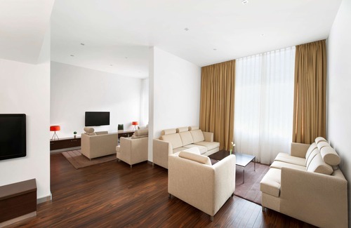 Raunheim Hotel | NH Frankfurt Airport West