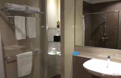 Parapat Hotel | Niagara Hotel Lake Toba & Resorts