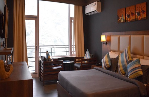 Sidhpur Hotel | Nibaana Resort