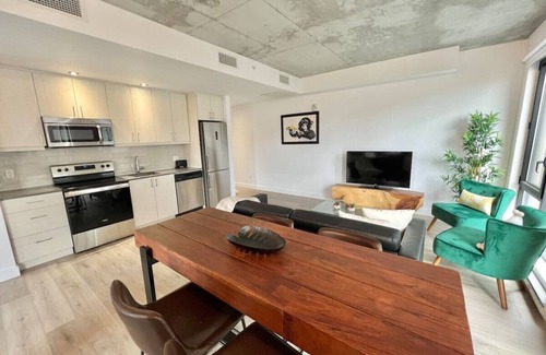 Cite Multimedia Apartment | Nice 2-bedroom apt in Old Port, featuring stylish decor modern amenities and a fantastic location.