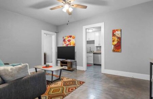Sherman Hill Apartment | Nice 2 bedroom in Sherman Hill-8