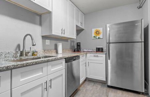 Sherman Hill Apartment | Nice 2 bedroom in Sherman Hill-8