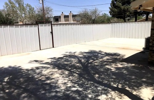 Odessa House | Nice 3 bedroom Home: 6 beds, office, 2 car garage.