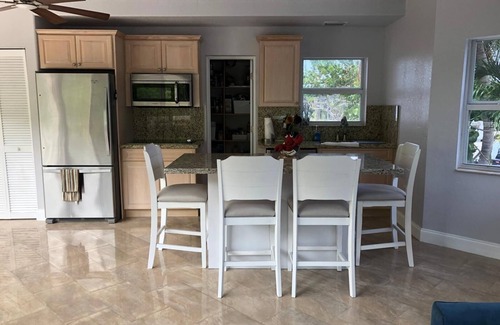 Twin Lakes House | Nice 3-bedroom house with AC in Key Largo