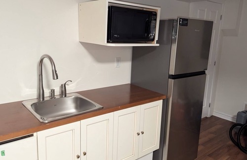 Whitby House | Nice and Clean Place to stay