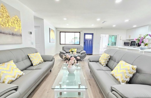 Southwest Anaheim House | Nice and Cozy house at Anaheim
