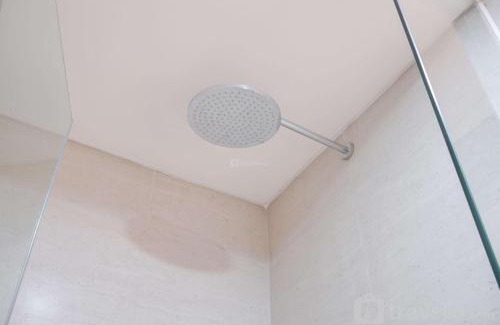 Pantai Indah Kapuk Apartment | Nice and Homey 1BR at Gold Coast Apartment By Travelio