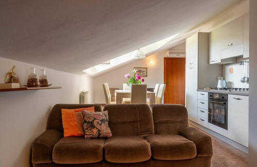 Castagnole delle Lanze Apartment | Nice apartment for 4 people with pool, WIFI, A/C, TV, patio and parking