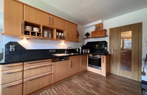 Muhlbach im Pinzgau Apartment | Nice apartment for 8 people with WIFI, TV, terrace, pets allowed, panoramic view and parking