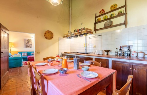 Castiglione del Lago Apartment | Nice apartment in Castiglione del Lago