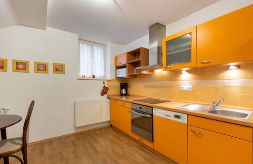 Tanvald Apartment | Nice apartment for 12 people with WIFI, TV and pets allowed