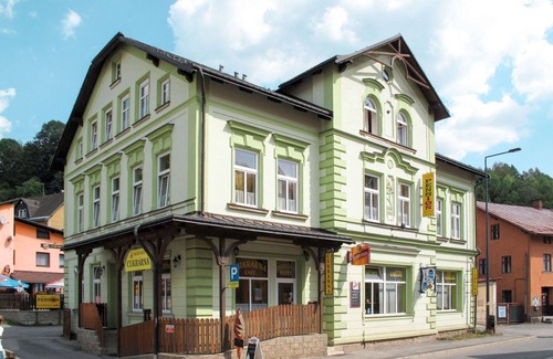 Tanvald Apartment | Nice apartment for 12 people with WIFI, TV and pets allowed