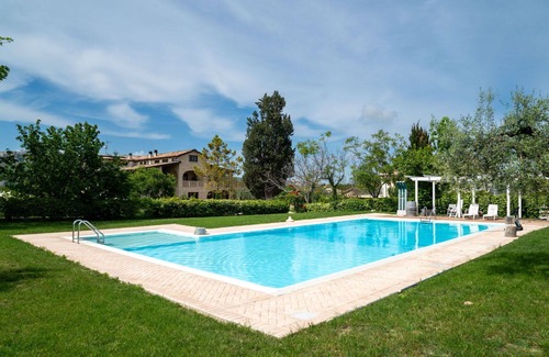 Citta Sant'Angelo Apartment | Nice apartment for 4 guests with pool, A/C, WIFI, TV, patio, pets allowed and parking